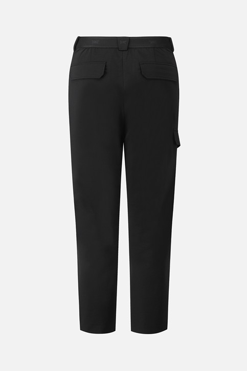 MEN SEMI-TAPERED FIT PANTS