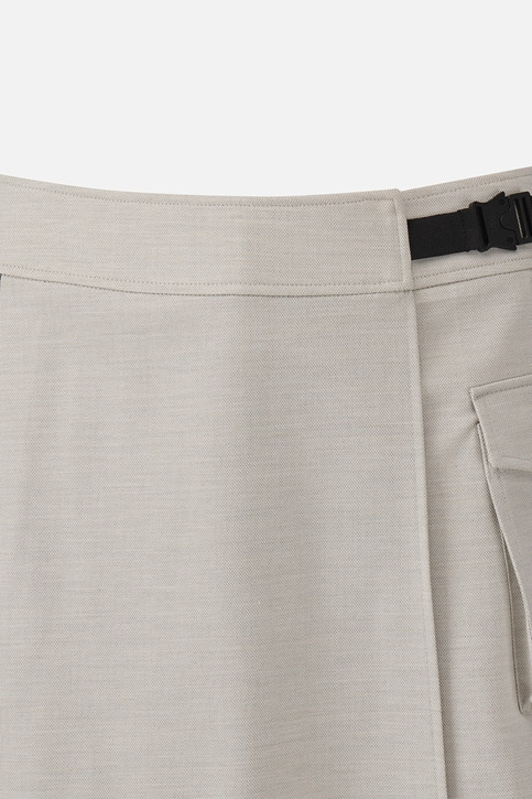 WOMEN WRAP SHORT PANTS