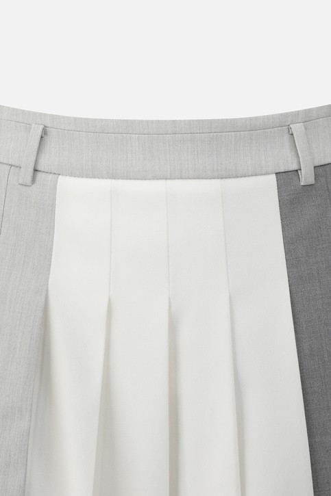 WOMEN TRICOLOR PLEATED SKIRTS