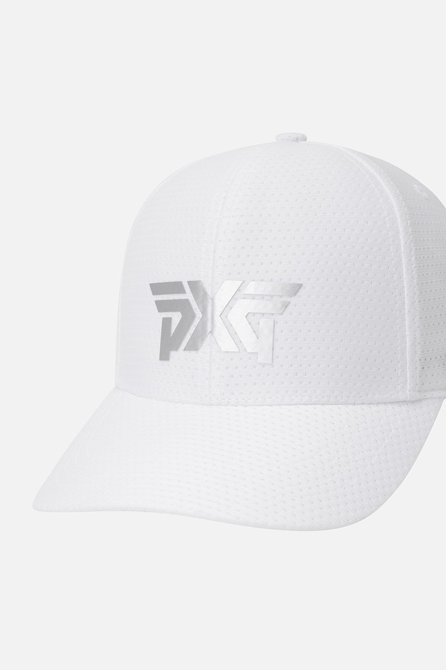 FITTED METAL LOGO MESH CAP