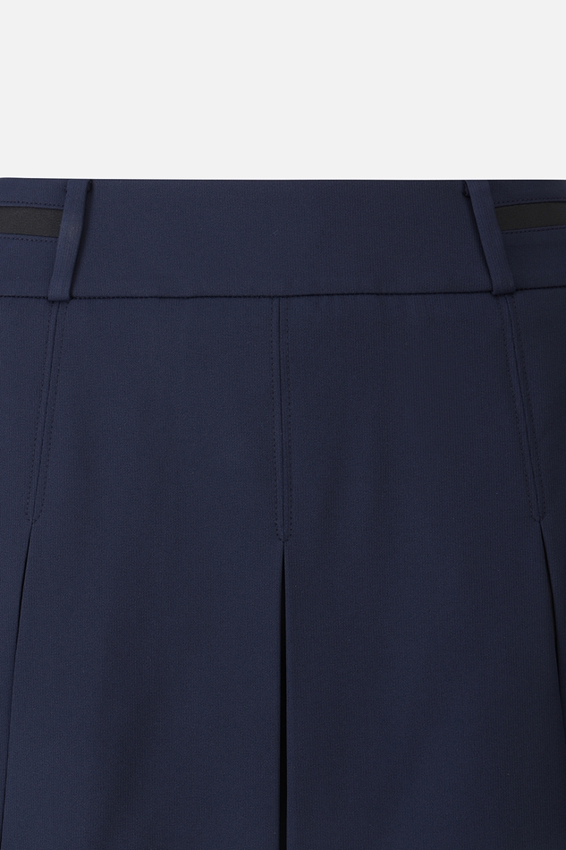 WOMEN PLEATED SKIRT