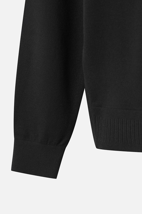 MEN ESSENTIAL ROUND NECK SWEATER