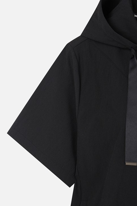 WOMEN TEXTURED HALF-ZIP HOODIE