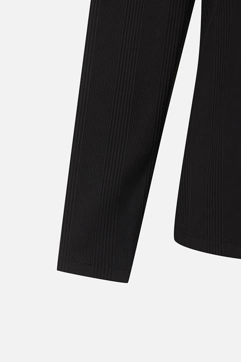 WOMEN ROUND NECK BASELAYER