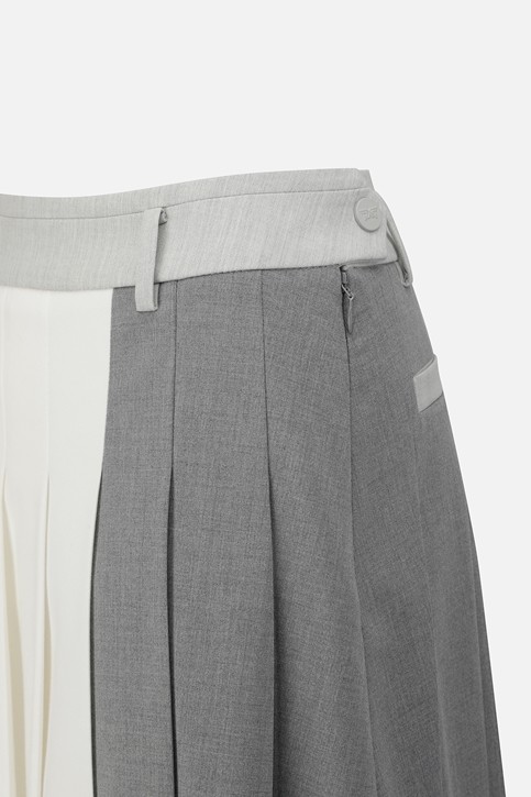 WOMEN TRICOLOR PLEATED SKIRTS