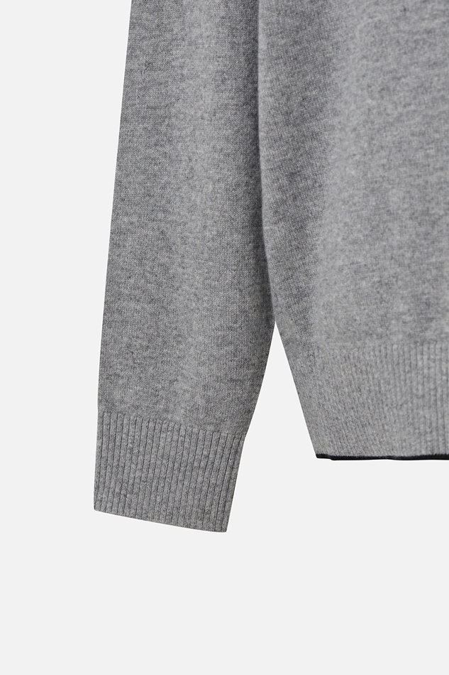 CASHMERE SWEATER