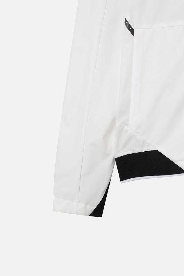 PERFORMANCE SWING JACKET
