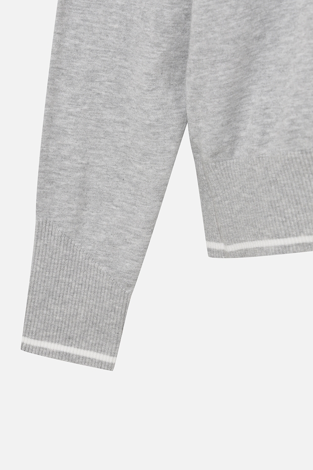 WOMEN COLOR BLOCK SWEATER