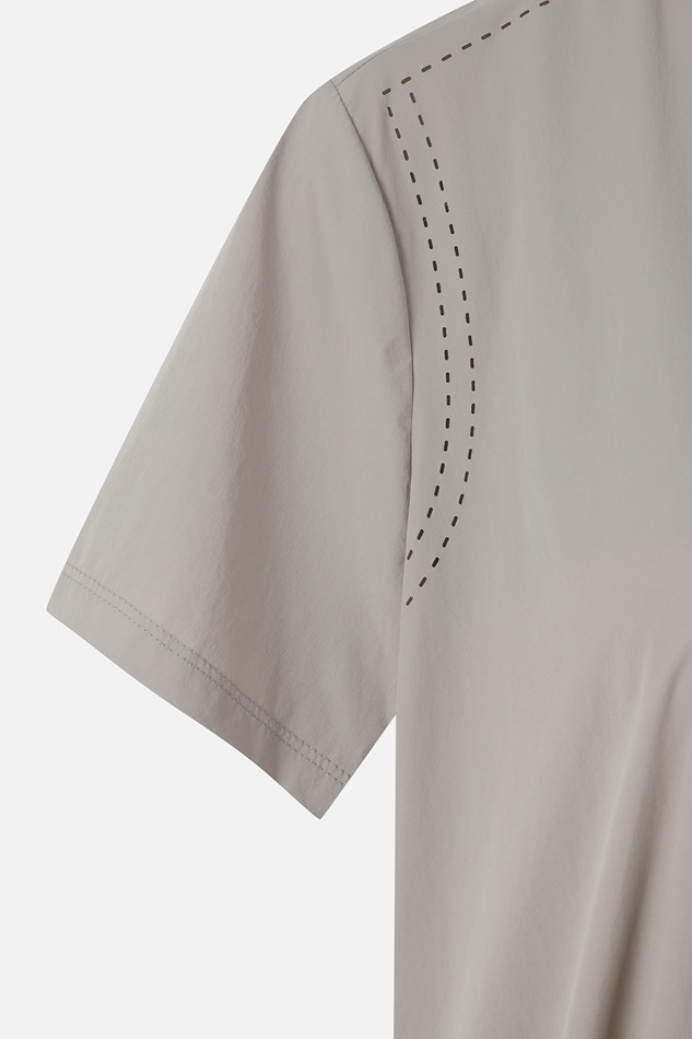 WOMENS SUMMER PERFORATED BACK ZIP SHORT-SLEEVE