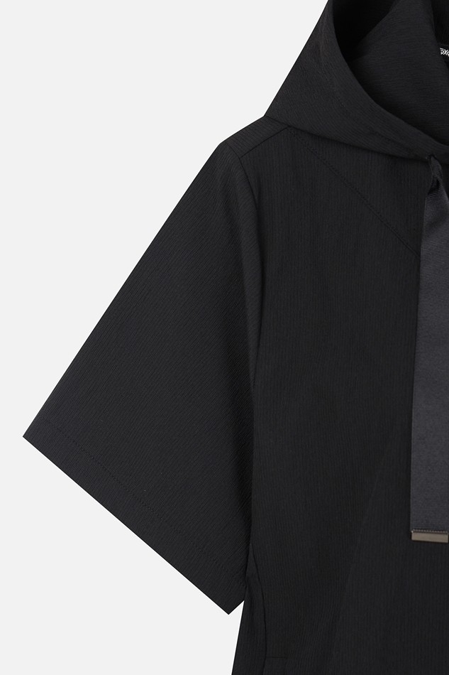 WOMEN TEXTURED HALF-ZIP HOODIE