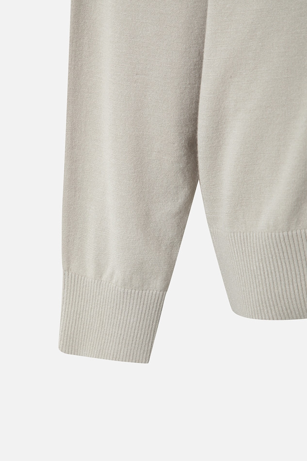 MEN COLLAR LAYERED SWEATER