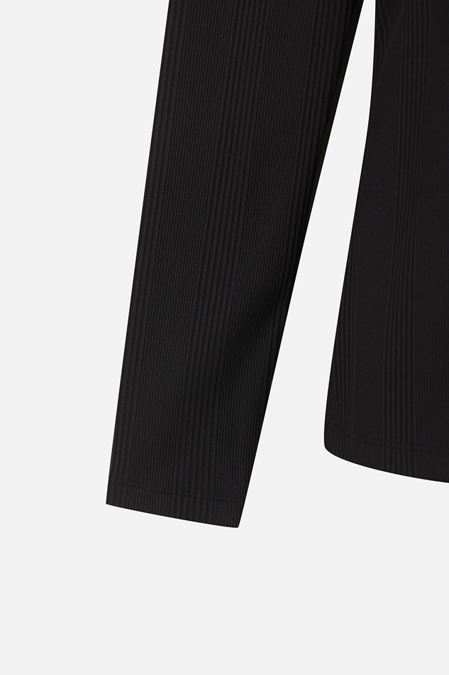 WOMEN ROUND NECK BASELAYER