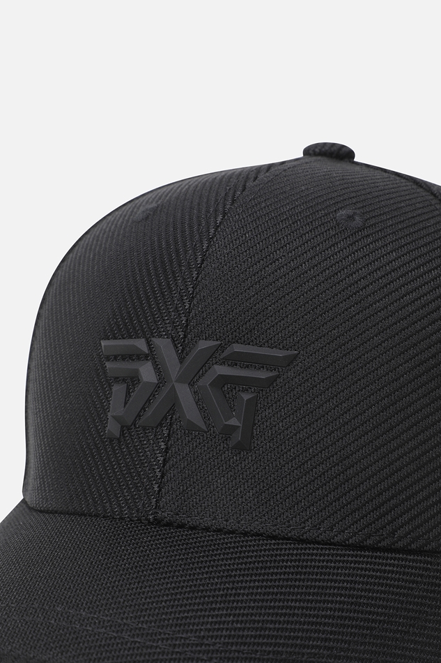 PERFORMANCE CAP<br>+ ESSENTIAL LOGO VISOR