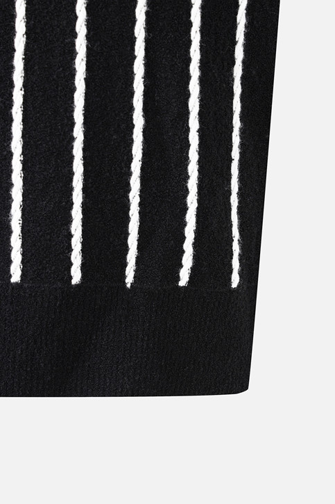 WOMEN SHORT-SLEEVE SWEATER