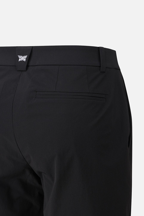 MEN ESSENTIAL SHORT PANTS