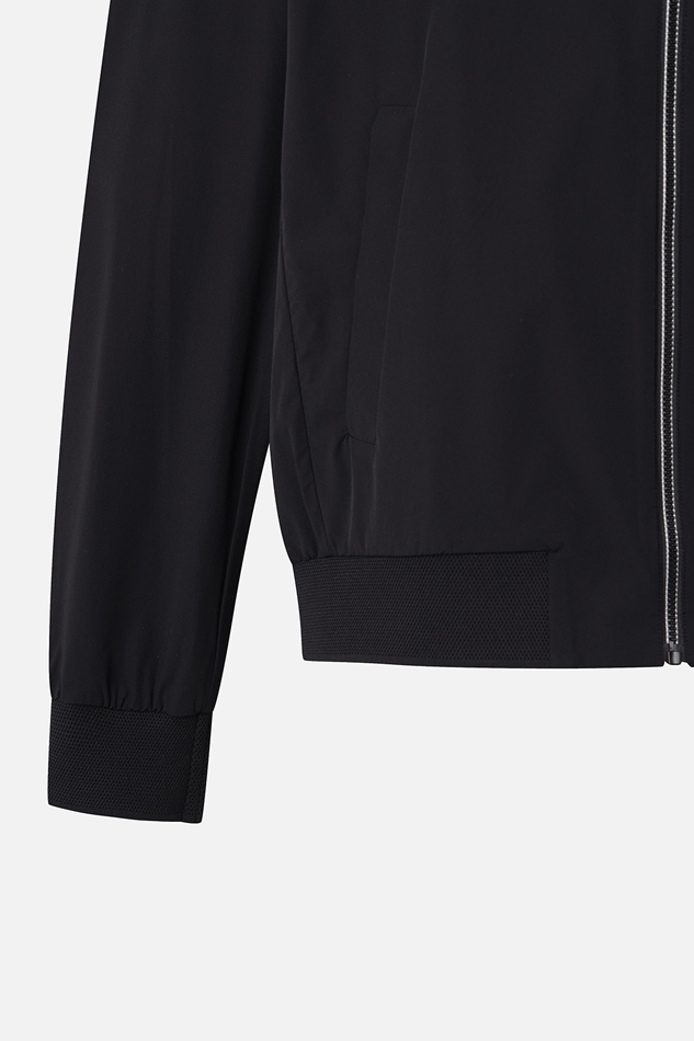 SUMMER PERFORMANCE SWING JACKET