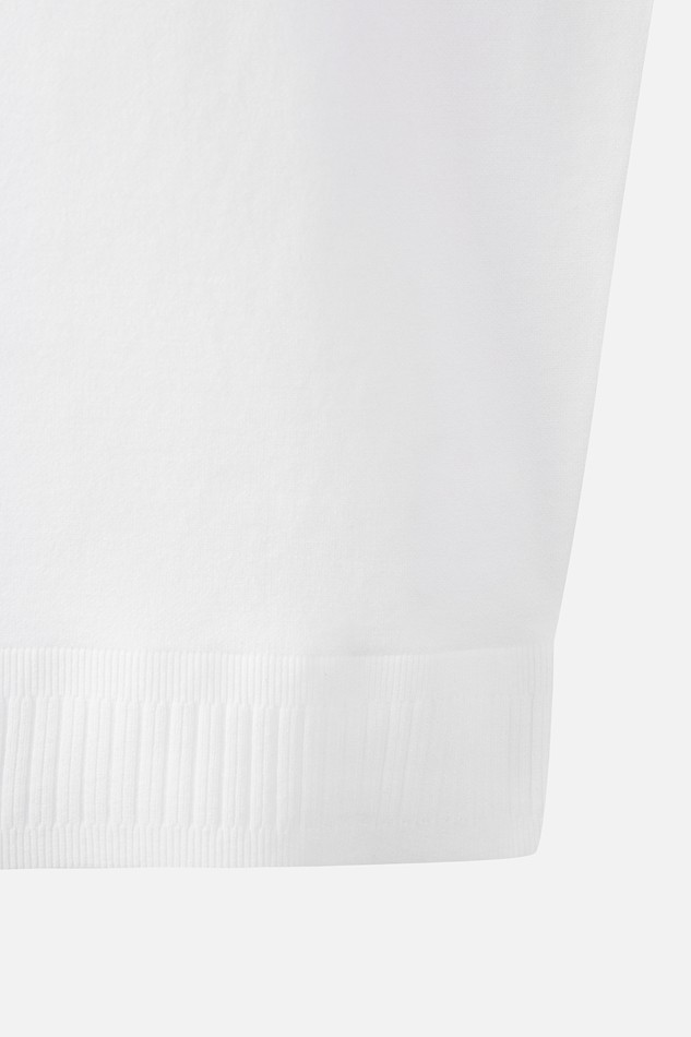 MEN ESSENTIAL ROUND NECK SWEATER