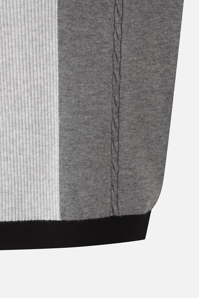 WOMEN SHORT SLEEVE COLLARED SWEATER