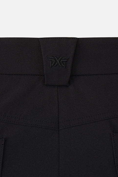 MEN POCKET POINT SEMI-TAPERED FIT PANTS