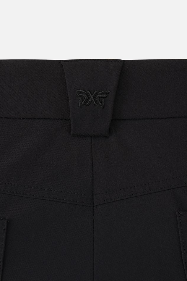 MEN POCKET POINT SEMI-TAPERED FIT PANTS