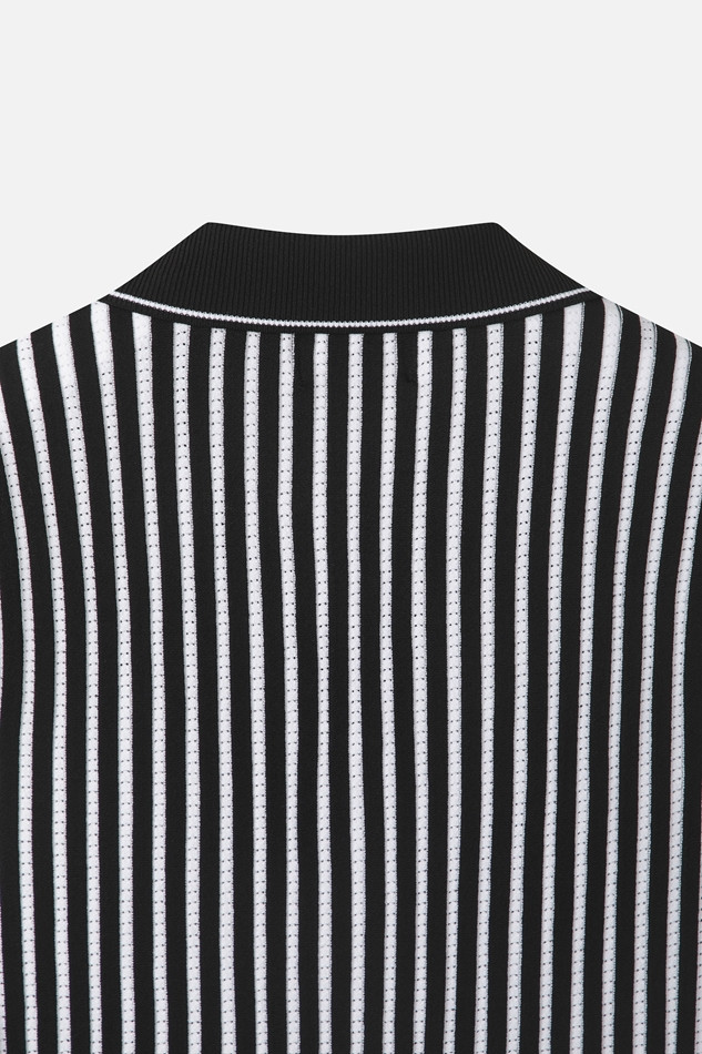 WOMEN COLLARED KNIT SLEEVELESS