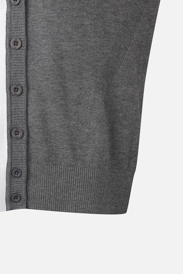 WOMEN V-NECK KNIT CARDIGAN