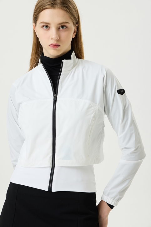 WOMEN PERFORMANCE SWING JACKET