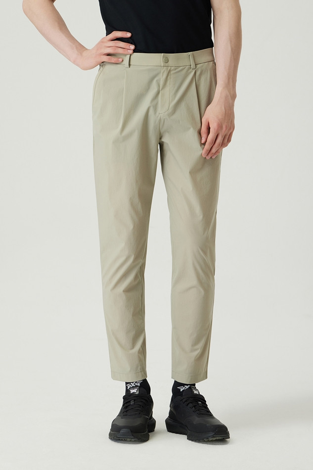 MEN ESSENTIAL TAPERED FIT PANTS