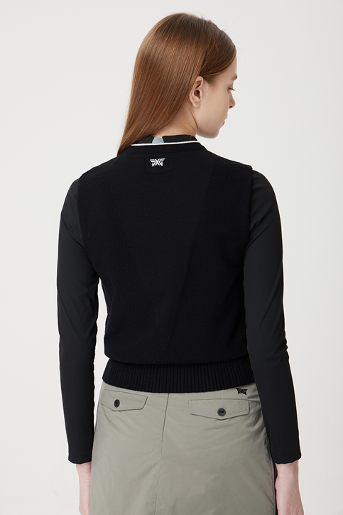 WOMEN ROUND NECK SWEATER VEST