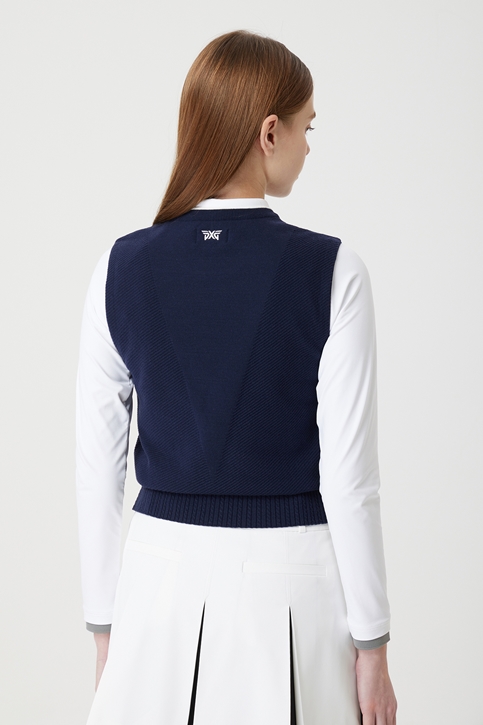 WOMEN ROUND NECK SWEATER VEST