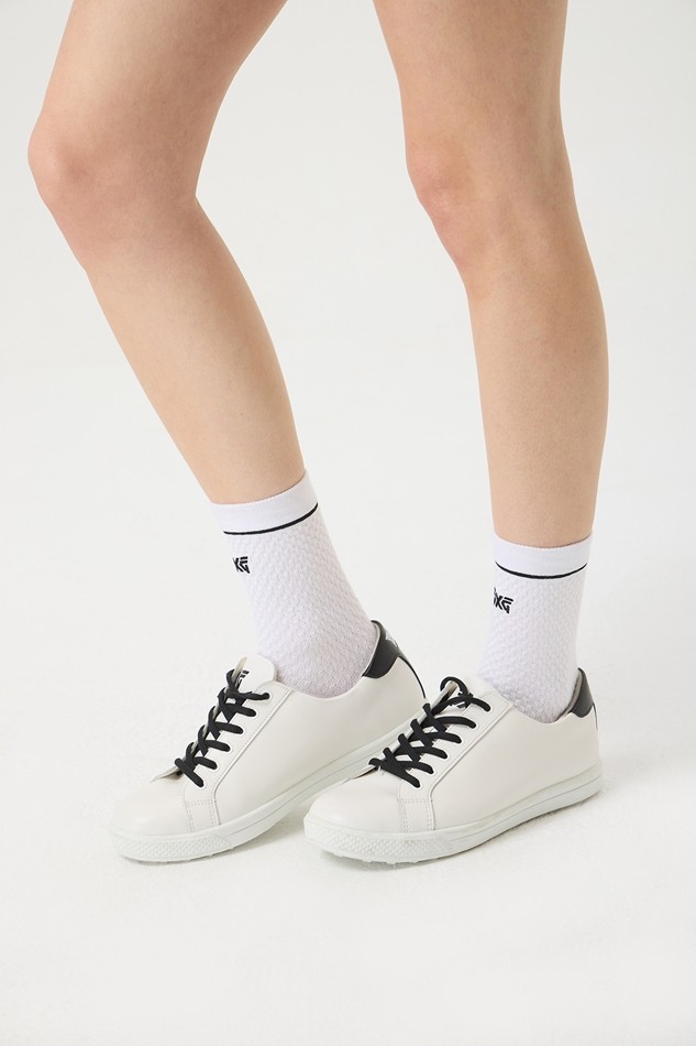 WOMENS COLORED MID SOCKS