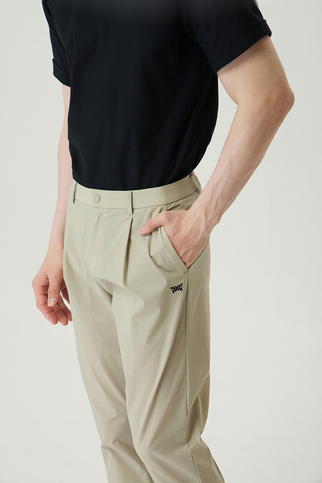 MEN ESSENTIAL TAPERED FIT PANTS