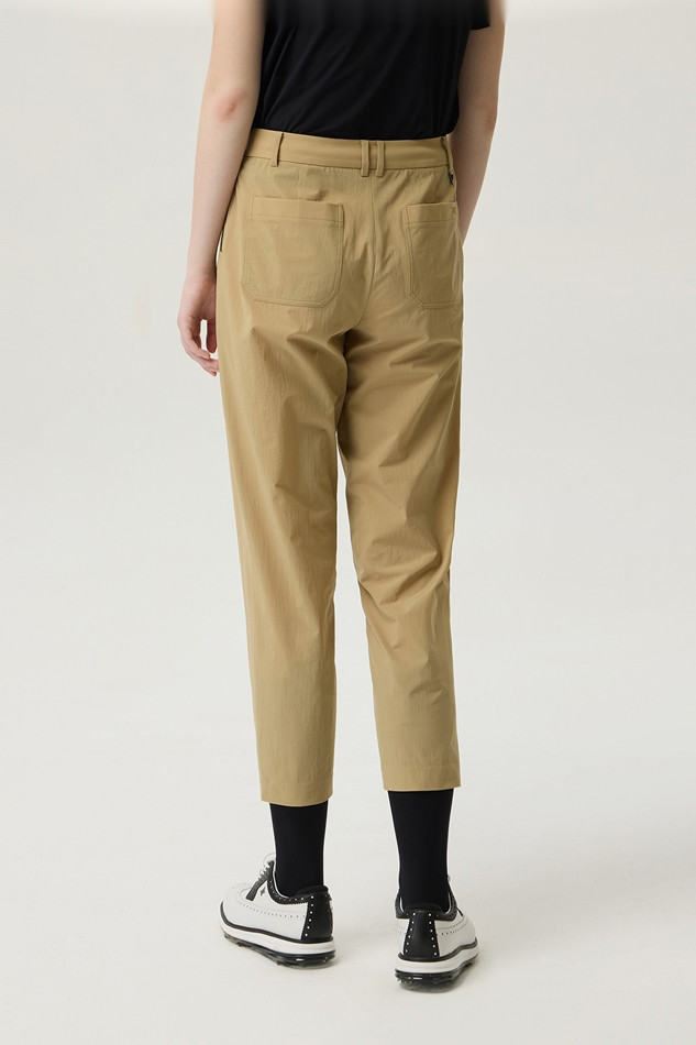 WOMEN SEAMED TAPERED FIT PANTS