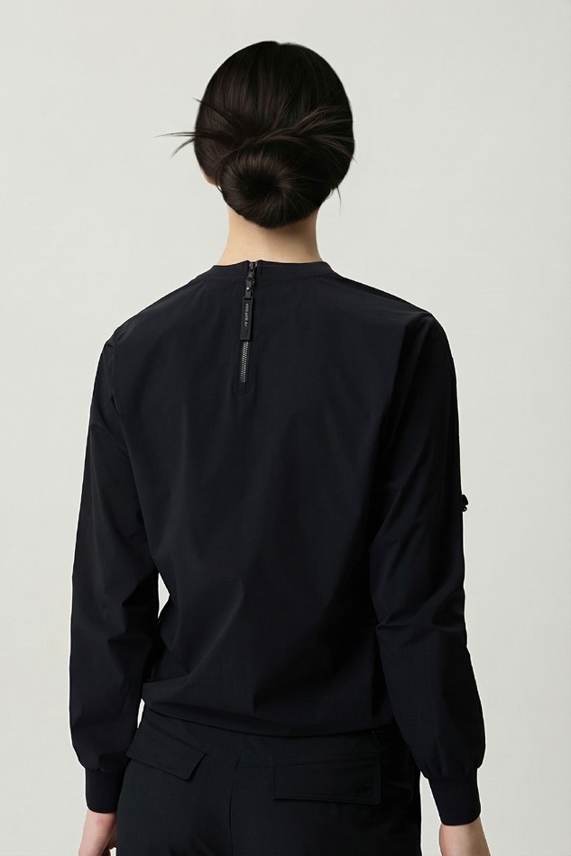 WOMEN WOVEN ROUND NECK LONG SLEEVE