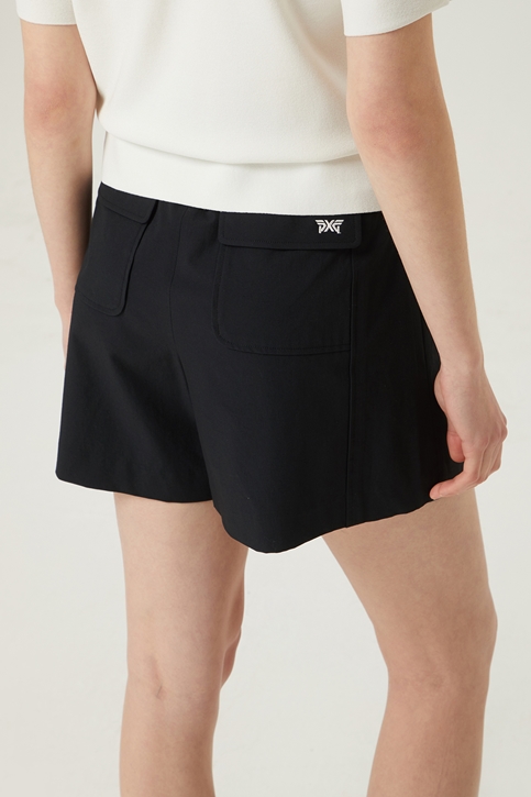WOMEN SUMMER ONE TUCK SHORT PANTS