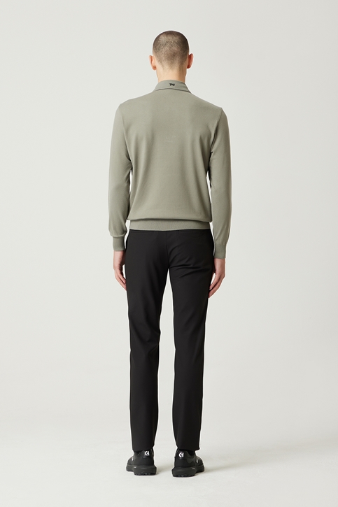 COLLARED SWEATER
