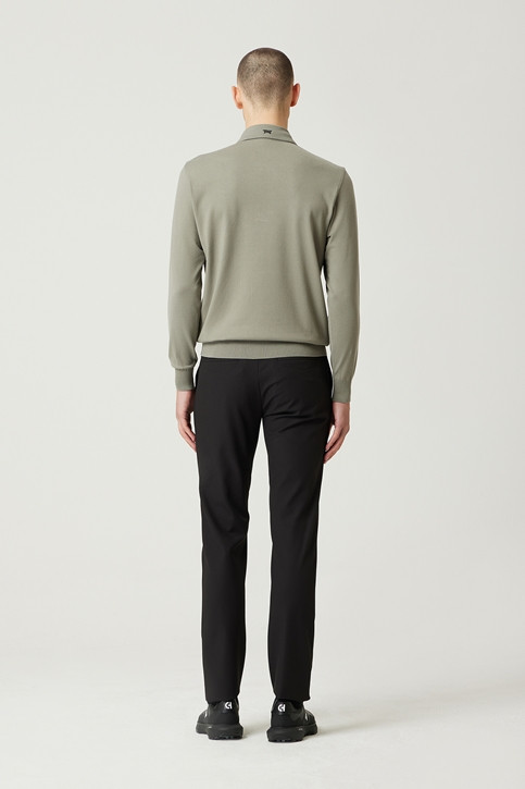 COLLARED SWEATER