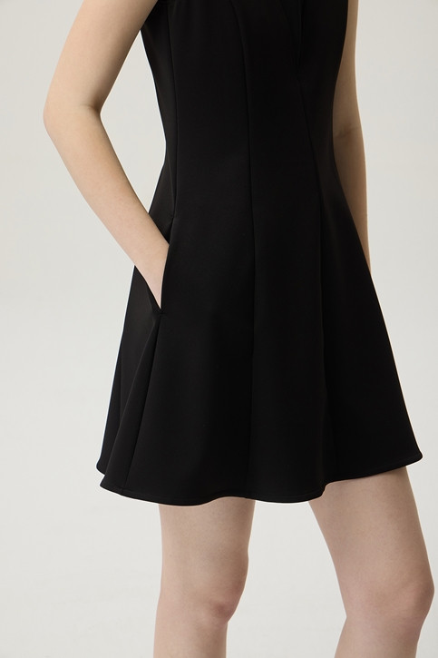 WOMEN MOCK NECK OP