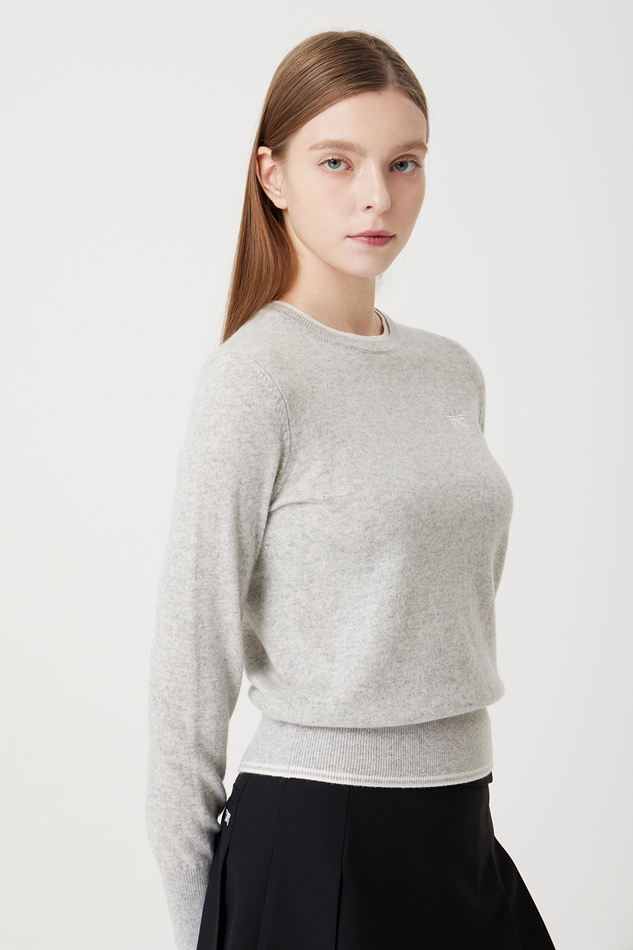 WOMEN BASIC ROUND NECK SWEATER
