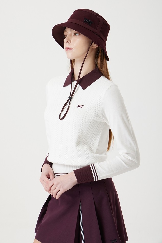 WOMEN COLLARED POINT SWEATER