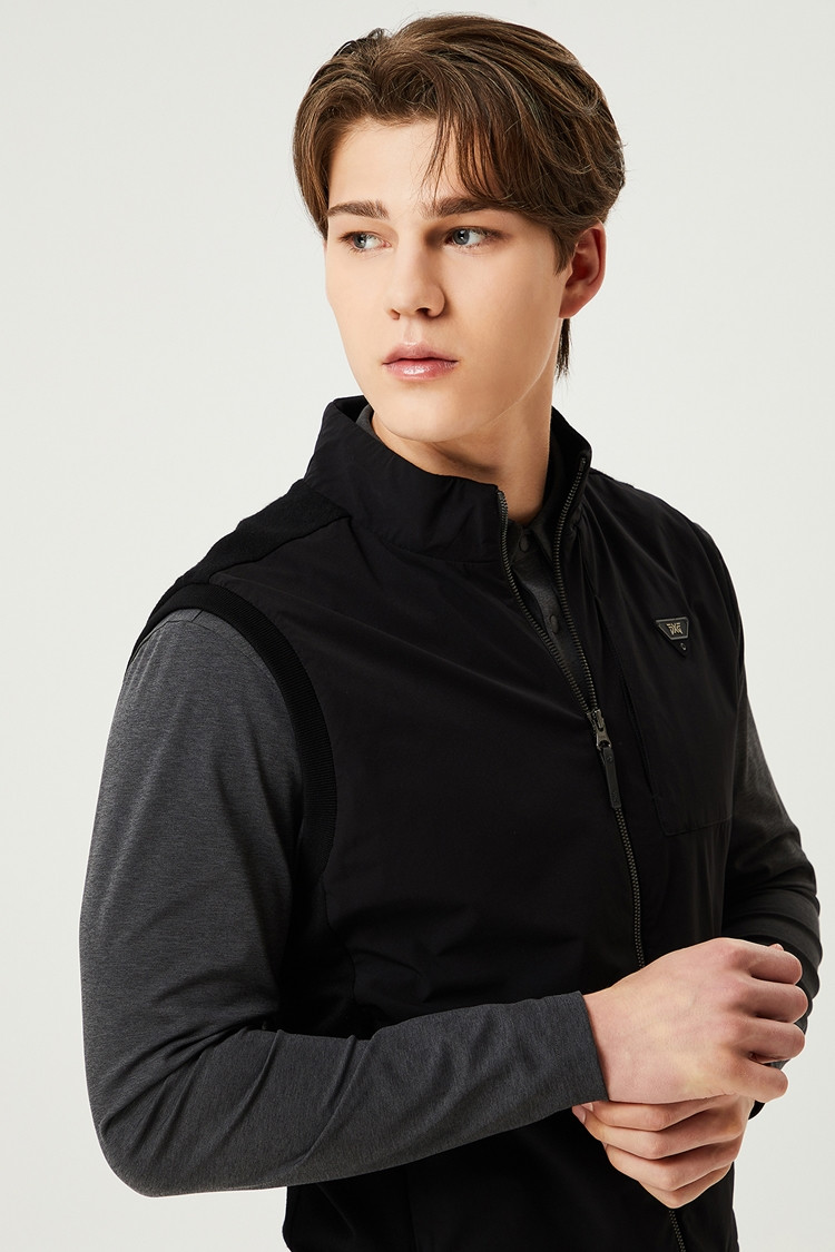 FULL ZIP-UP HYBRID KNIT VEST