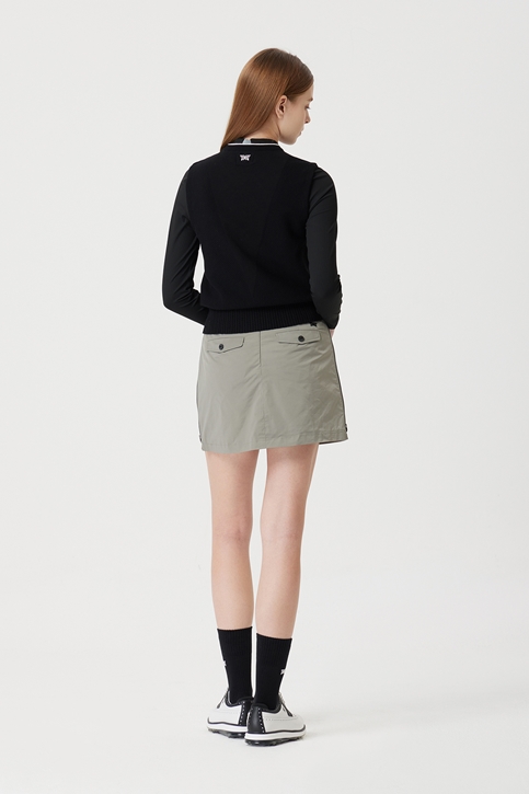 WOMEN ROUND NECK SWEATER VEST