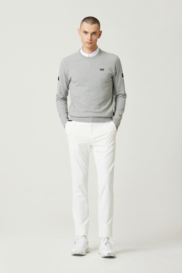 BASIC ROUND NECK SWEATER