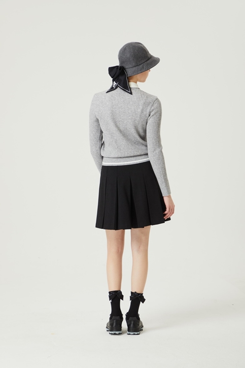WOMENS PLEATED HALF PANTS