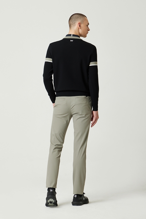 BASIC ROUND NECK SWEATER