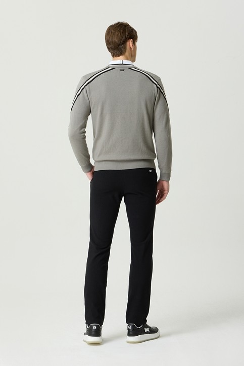 WINTER ROUND WINDPROOF SWEATER