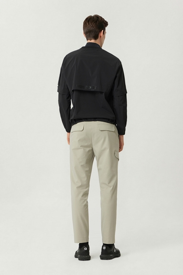 MEN SEMI-TAPERED FIT PANTS